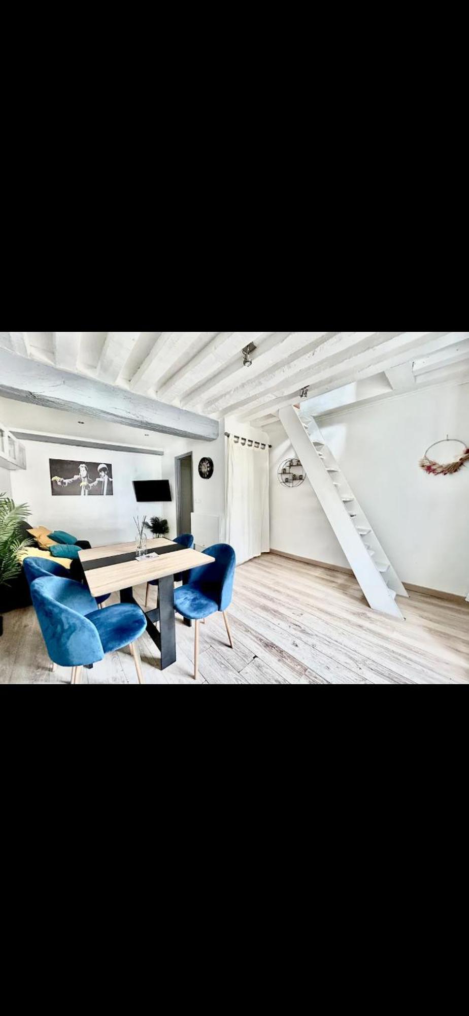 Glycine Apartment